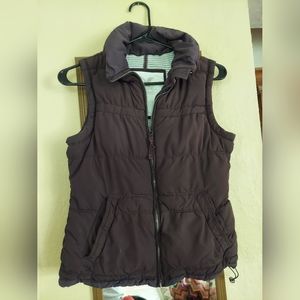 American Eagle Outfitters PUffy Vest